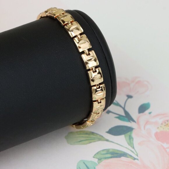 "Elegant Rose Gold Chain Bracelet with Glossy Square Links, XPBL1123 - Picture 10 of 13